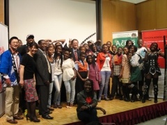 A group photo of the contestants, sponsors and officials of the Embassy of Japan