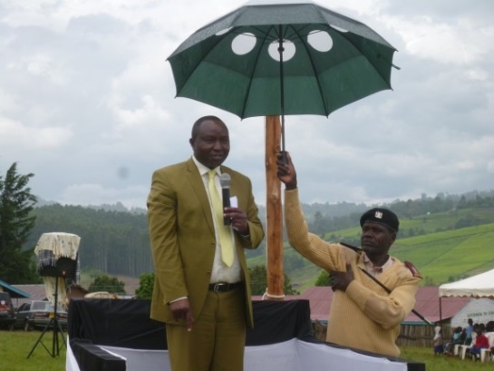 County Commissioner, Mr. Kangethe Thuk giving a speech
