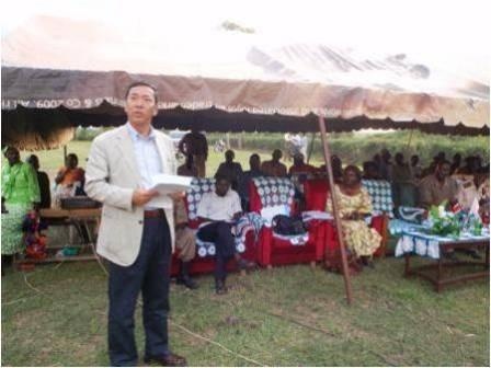 Ambassador Takata giving his speech