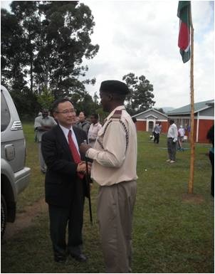 Deputy Ambassador Mr Yamada is welcomed at the institution