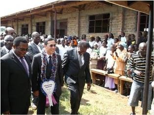 Observation by Amb. Takata with Hon. Lusaka (left) & Hon. Sambu (right)