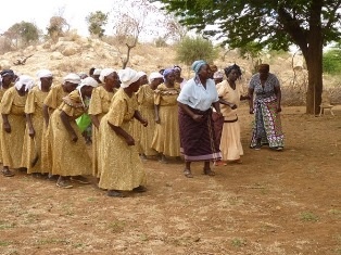 Dancers welcoming the guests