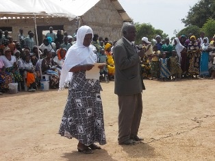 Vote of thanks by Head Teacher (left) and Chairman (right)