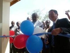 Ambassador Terada  and Governor Ranguma opening the Maternity Ward in Ramula Community Dispensary