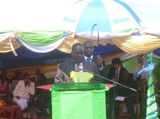 H.E. Mr. Cyprian Awiti ,County Governor, expressing gratitude to Japan for the support
