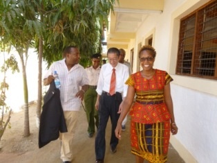 Ambassador Terada, Director of St. Joseph House of Hope, Ms. Caroline Bockle and other officials touring the new school facilities.