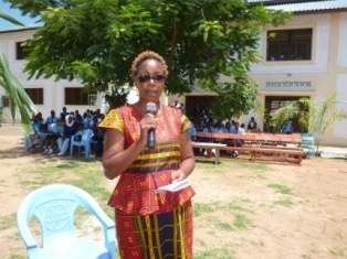 Director of St. Joseph house of Hope, Ms. Caroline Bockle giving project over view.