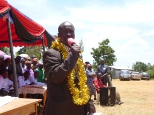 Head Teacher of Gesurura Primary School, Mr. James introducing the project.