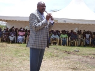 Mr. Patrick Mailang’a, Misuuni self help group giving vote of thanks to Japan for the support.