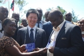 H.E.Isaac Ruto and Mr. Yuki Yamana welcomed by the hosts