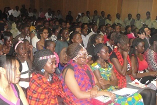 A cross section of the participants and audience at the Nodojiman competition
