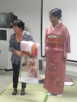KIMONO demonstration and lecture