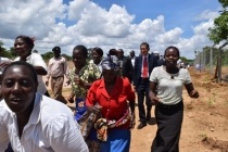 Community members welcoming the Ambassador