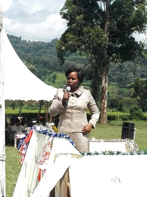 Nandi County Commissioner, Mme. Lucy Mulili giving a speech