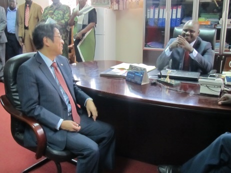 Mr. Mori calling on Mr. Dominic Biwott, Deputy Governor of Nandi county