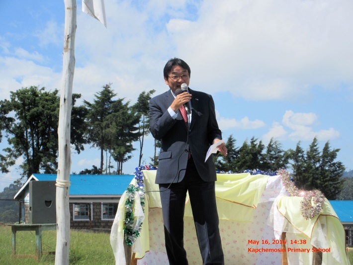 Charge d’ Affaires of Japanese Embassy in the Republic of Kenya, Mr. Mikio Mori greeting in Kalenjin language