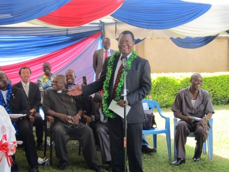 Professor Kutima, Deputy Governor of Kakamega County giving a speech