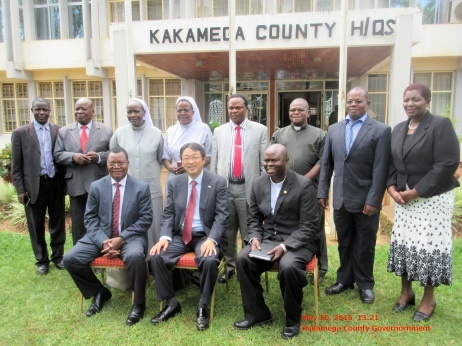 Mr. Mori and Officials from Kakamega county taking group photo