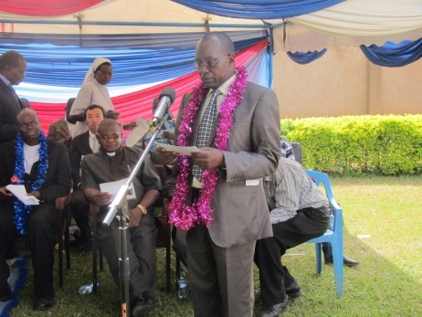 Mr. Cheboi, Deputy County Commissioner giving a speech