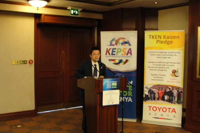 Director of JICC, Mr. Nakamura reading the Ambassador’s opening remarks