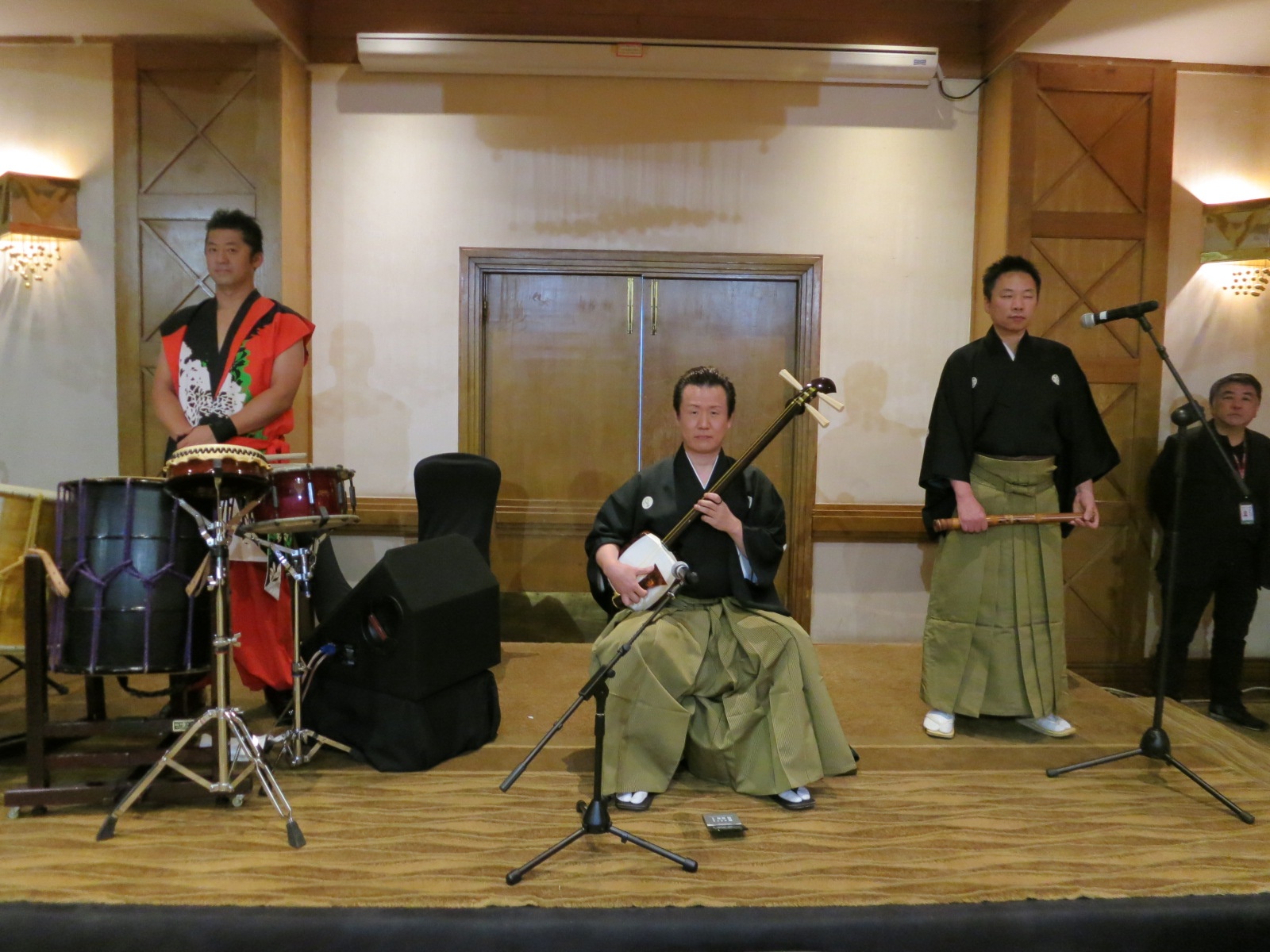 Members of the “Hidano Shuichi Super Taiko Troupe” getting ready to perform at the Inter-Continental Hotel